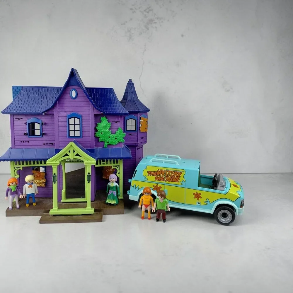 Playmobil Scooby-Doo Mystery Mansion Haunted Mystery Machine Van Figs Incomplete
